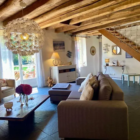 Hébergement de vacances Fleur De Sel, Longère Au Calme , Proche Et Plages